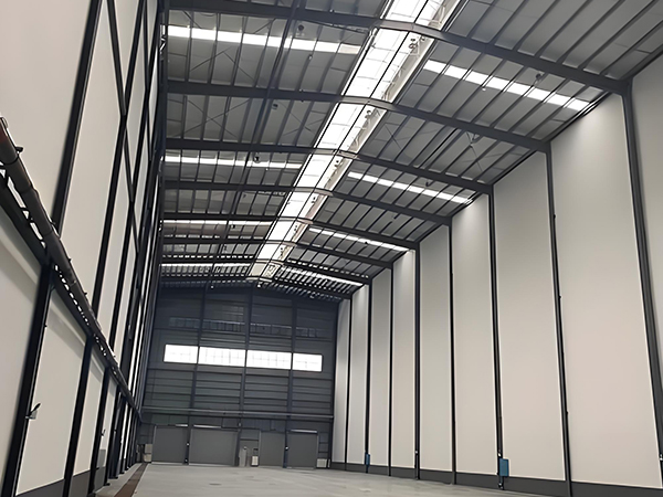 鋼結(jié)構(gòu)廠房防火墻防火板有哪些特性？